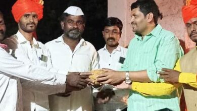 Photo of फसव्या घोषणा करणाऱ्या आमदारांकडून काय अपेक्षा ठेवाव्यात- अतुल खूपसे पाटील यांचा सवाल