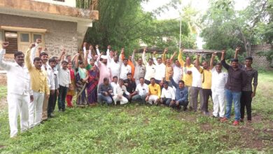 Photo of सोलापूर जिल्ह्यातील ऊस उत्पादक शेतकऱ्यांना 2700 ते 3300 ऊसदर  मिळावा