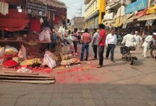 Photo of मंदिर परिसरातील व्यापाऱ्यांनी स्वयंस्फुर्तीने अतिक्रमण काढण्यास केली सुरुवात