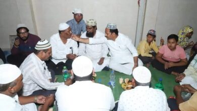 Photo of पंढरीत चेअरमन अभिजीत पाटील यांच्या वतीने इफ्तार पार्टी उत्साहात