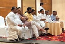 Photo of पुणे पदवीधर व शिक्षक मतदारसंघाच्या भाजपा-महायुतीच्या उमेदवारांना विजयी करण्यासाठी सोलापुरात महत्त्वपूर्ण बैठक संपन्न!