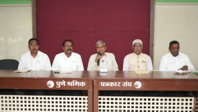 Photo of शिक्षक परिषदेच्या पाठिंब्यामुळे डॉ. रोंगे सरांच्या विजयाची समीकरणे सोपी!
